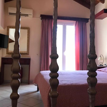 L'Eremo Luxury Apartments Ρόδα Εξωτερικό φωτογραφία