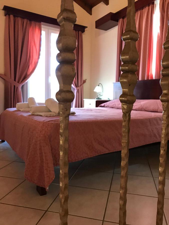 L'Eremo Luxury Apartments Ρόδα Εξωτερικό φωτογραφία