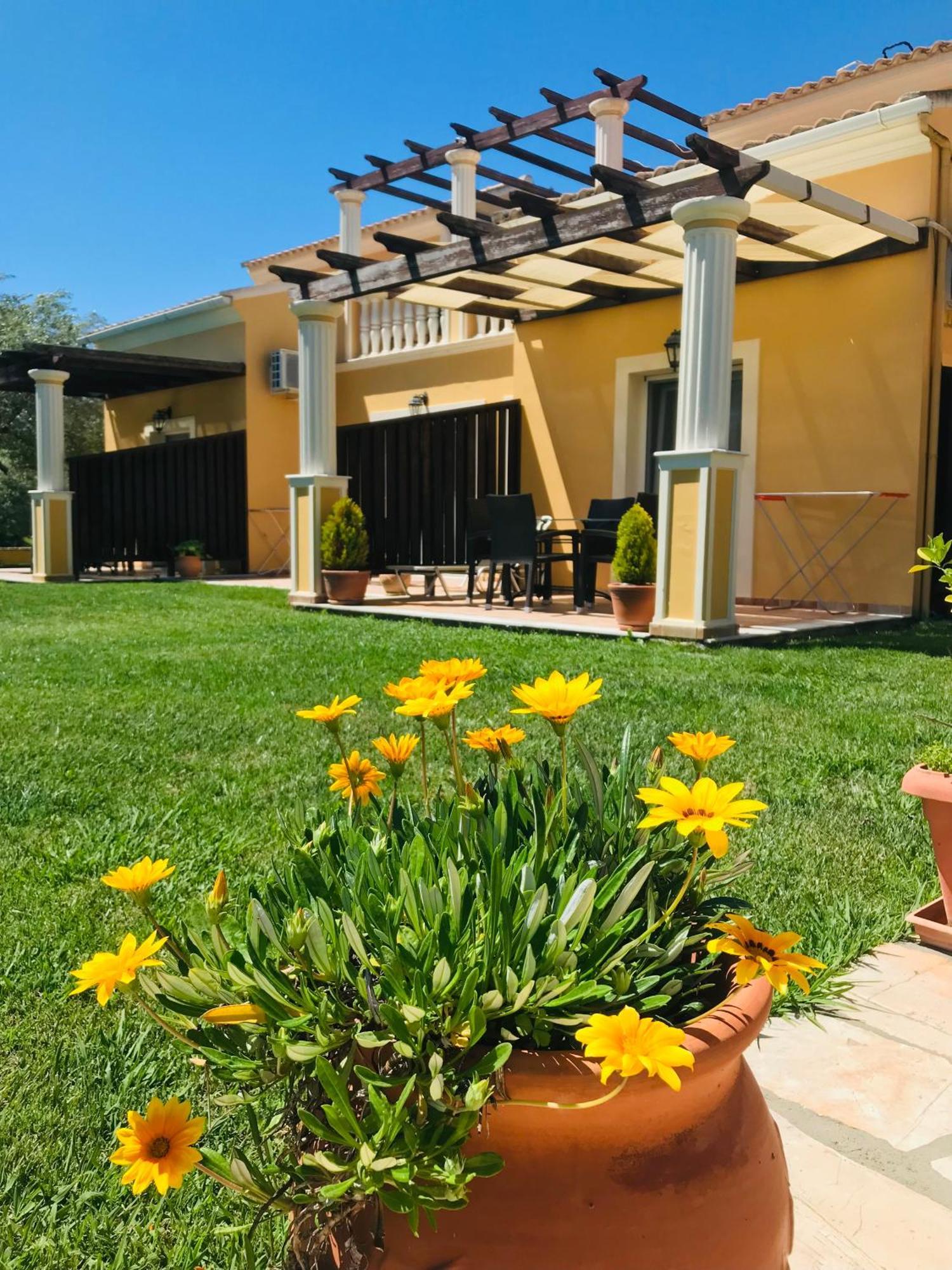 L'Eremo Luxury Apartments Ρόδα Εξωτερικό φωτογραφία